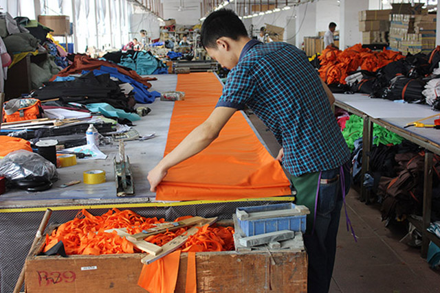 Cutting workshop_Shenzhen JingMingXin Umbrella Products Co., Ltd.